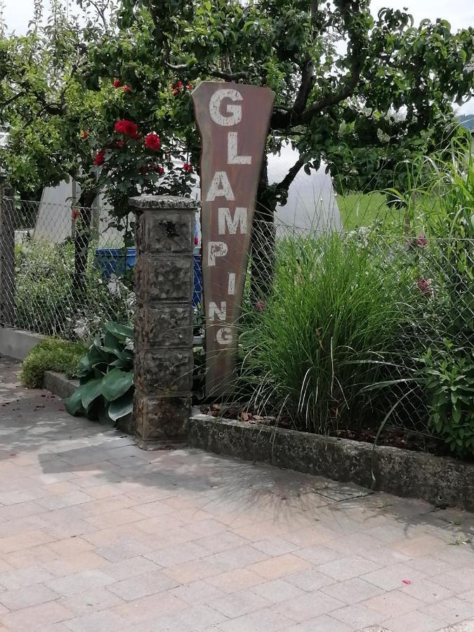 فيلا Glamping With A View Smlednik المظهر الخارجي الصورة